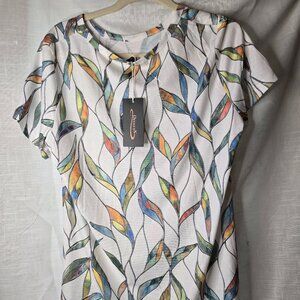 Ofeefan Woman's blouse NWT Large